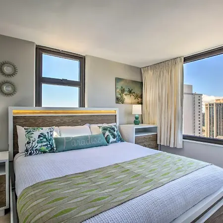 Stunning Ocean View Retreat With Free Parking Apartment